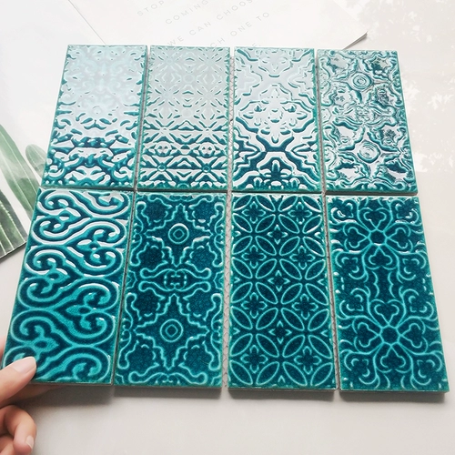 Простая длинная зеленая ретро-печь, изменяющая маленькие цветочные плитки, керамическая мозаичная ванная кухня кухня гостиная фоновая плитка стены