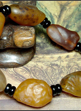 冲5钻纯天然新疆原石结缘玛瑙