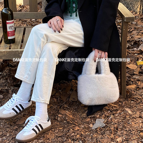韩国ins同款毛毛包包女秋冬 仿貂毛可爱毛绒手提水桶包毛茸茸手拎 - 图2