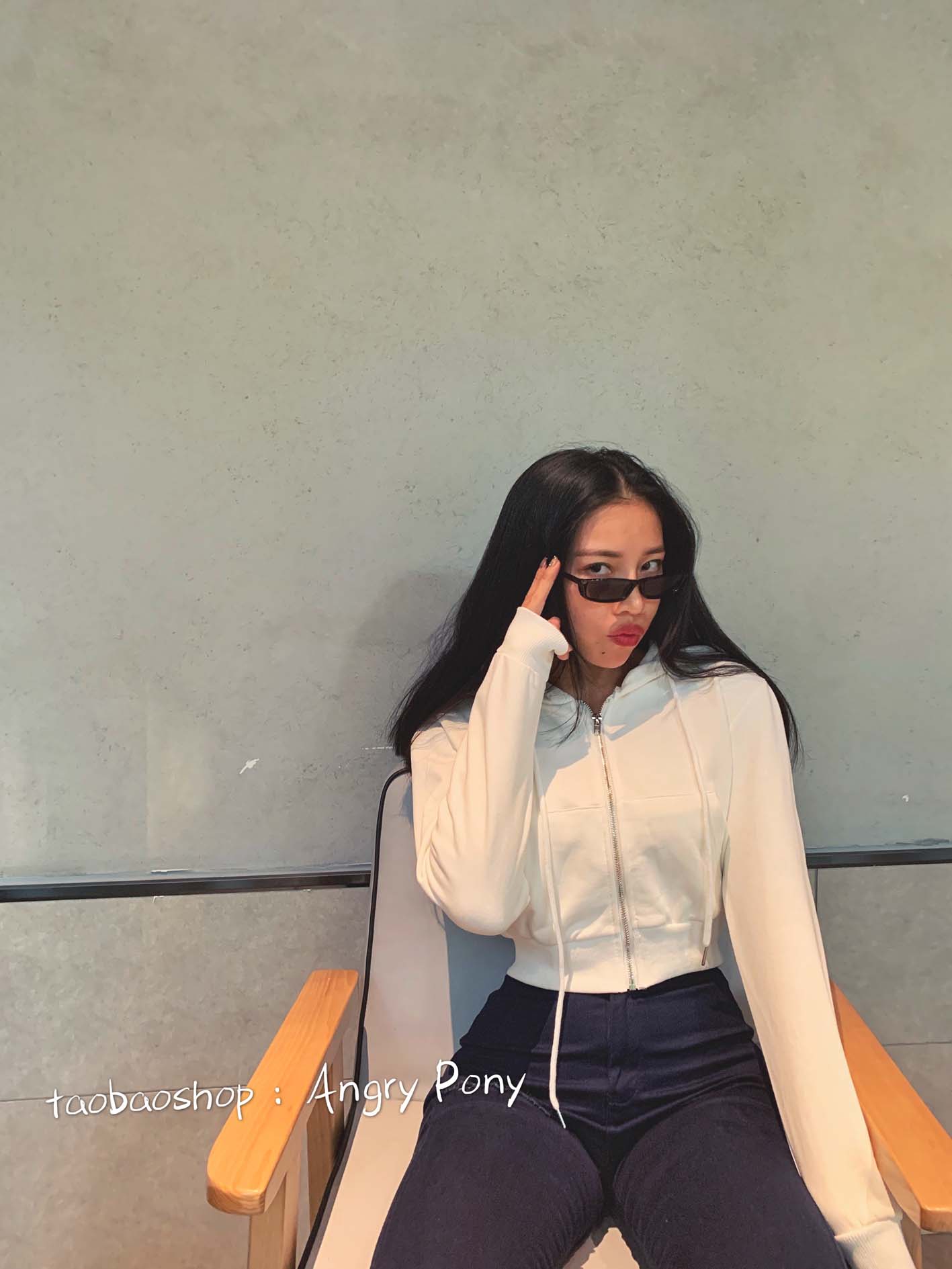 AngryPony休闲短款连帽卫衣拉链开衫棉感欧美街拍上衣 - 图1