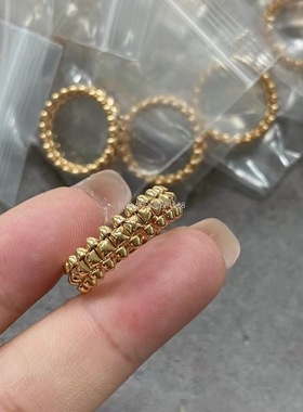 高版宽版铆钉戒指v金镀18k玫瑰金love情侣子弹头指环工厂