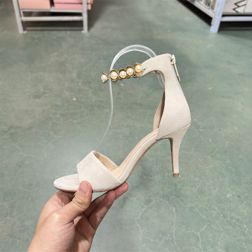 WHAT FOR 春夏珍珠饰扣一字带女鞋细跟优雅露趾高跟凉鞋WFP118278 - 图1