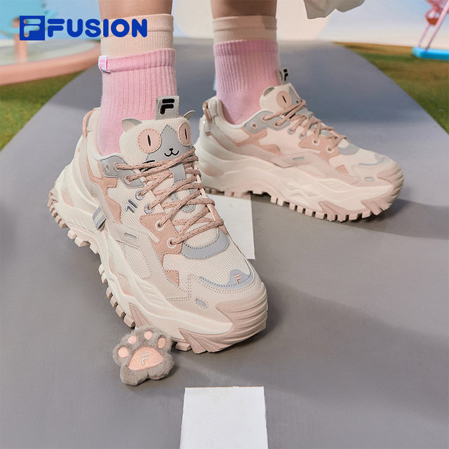 FILA FUSION ຍີ່ຫໍ້ເກີບເຂົ້າຫນົມຫວານຂອງແມ່ຍິງທີ່ມີທ່າອ່ຽງທີ່ຫນາແຫນ້ນ