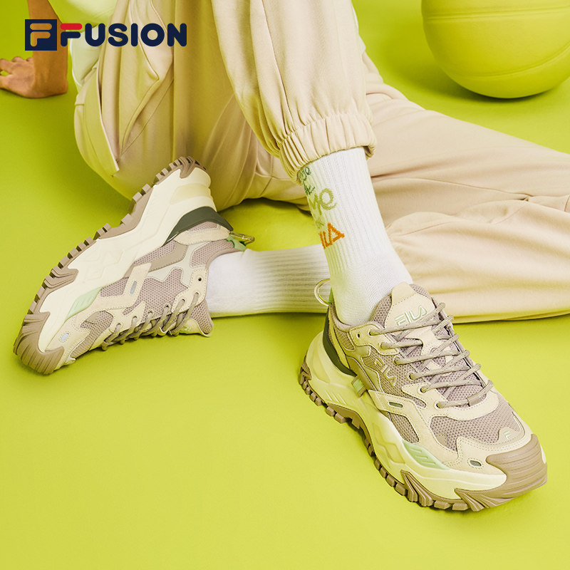 fila fusion斐乐潮牌硬糖轻便女鞋 FILA跑步鞋