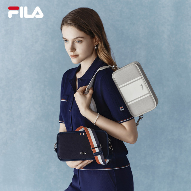 FILA ກະເປົ໋າບ່າຮຽບຮ້ອຍຂອງແມ່ຍິງ