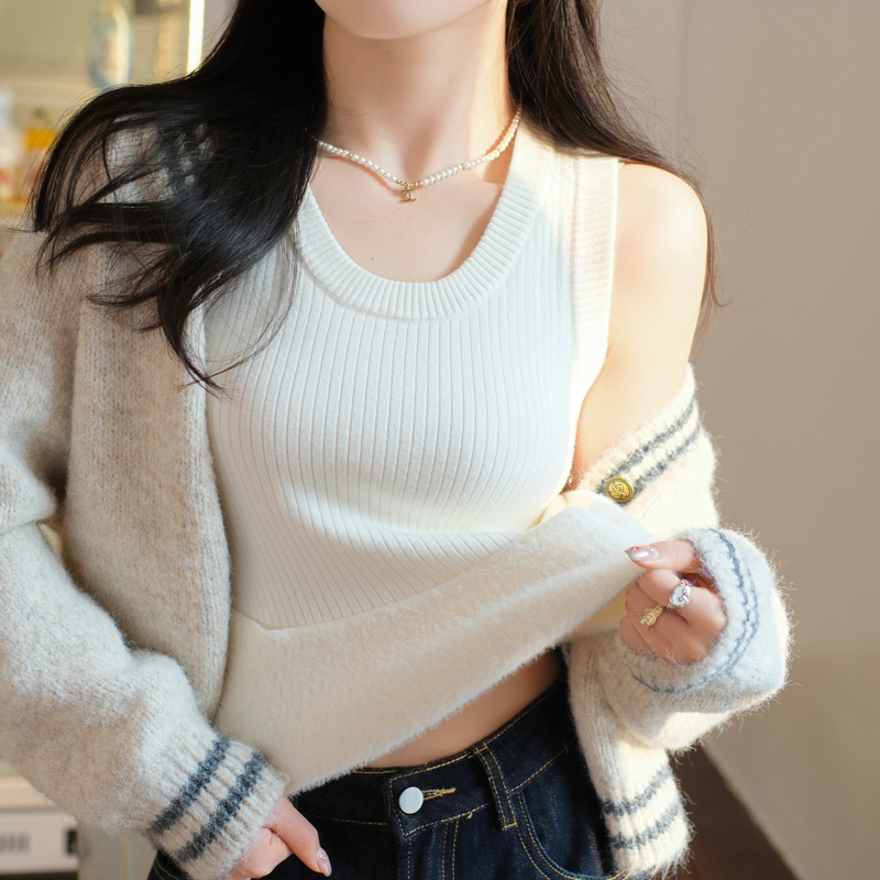 龙妹家加绒加厚保暖背心女内搭2025新款秋冬发热吊带打底针织上衣 - 图0