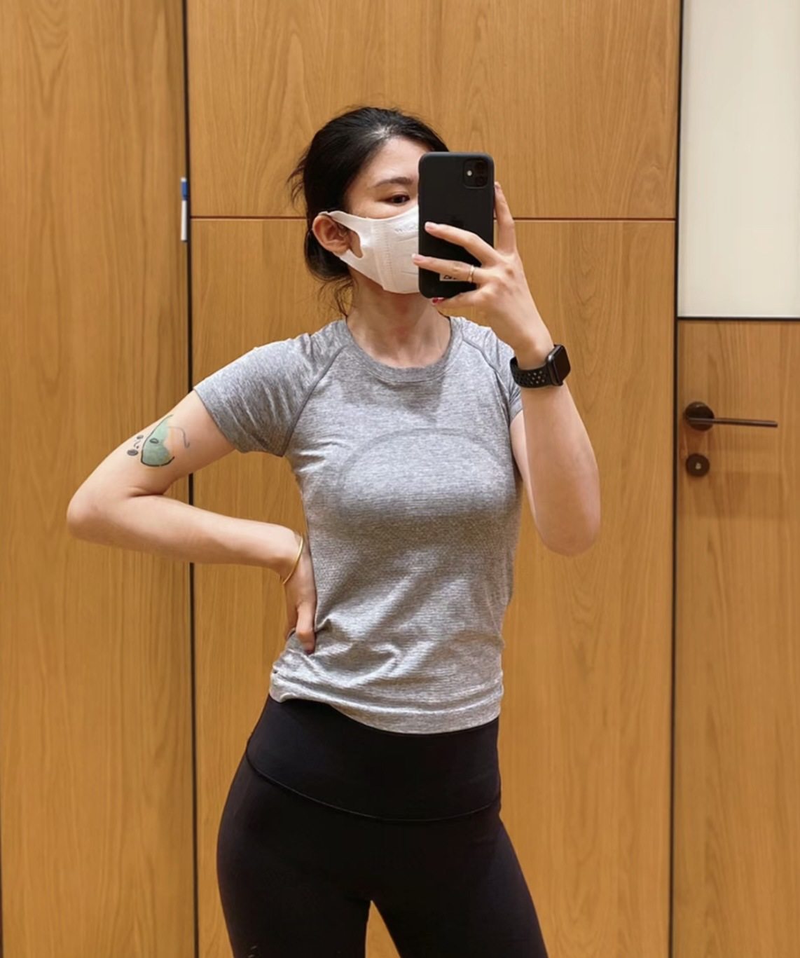 辣妈丁丁 亚版瑜伽服短袖T恤 Swiftly 2.0紧身速干透气运动短袖,淘宝优惠券,粉丝福利购,淘宝优惠卷