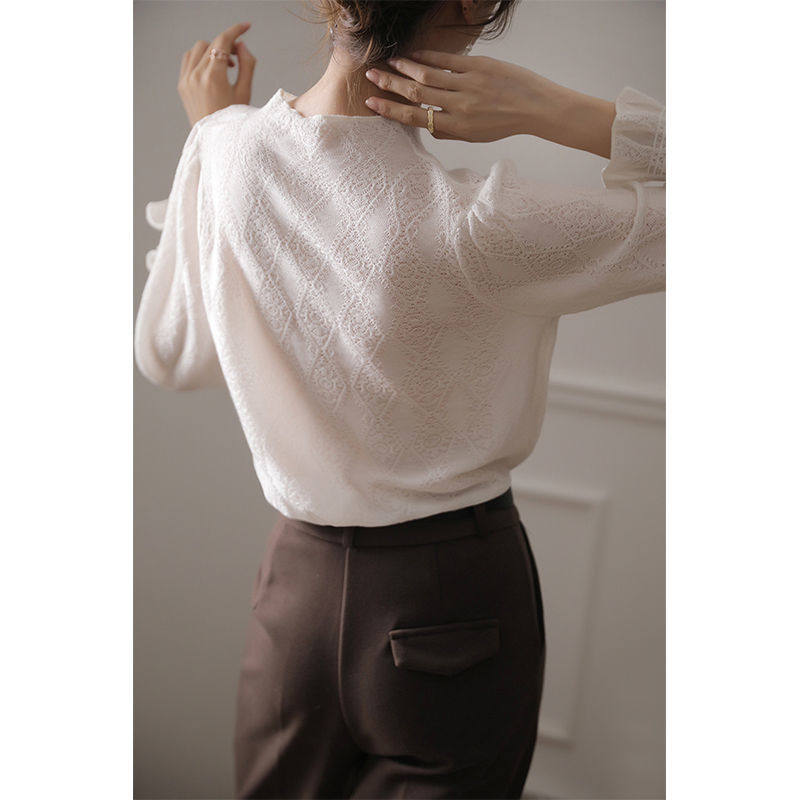 日系穿搭温柔慵懒风设计感蕾丝衫 veela蕾丝衫/雪纺衫