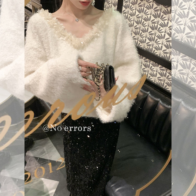 No errors No errors Romantic Theater Temperament Heavy Industry Sequined Flowers Loose Tassel Sweater New Style