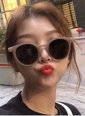 摩卡墨镜林小宅太阳镜2023心形奶茶色太阳眼镜韩版白色百搭阿沁
