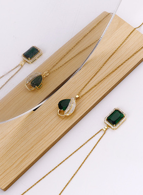 吊坠轻锁骨链女祖母绿