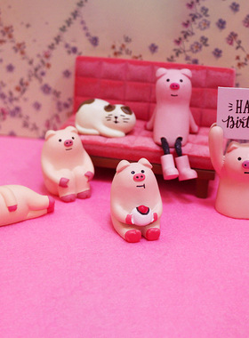 日式风粉红举手猪猪侧卧桌面摆件