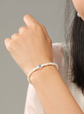 天然贝壳扁珠子白色幻彩水晶手链女S925银复古极细手串珠串时尚