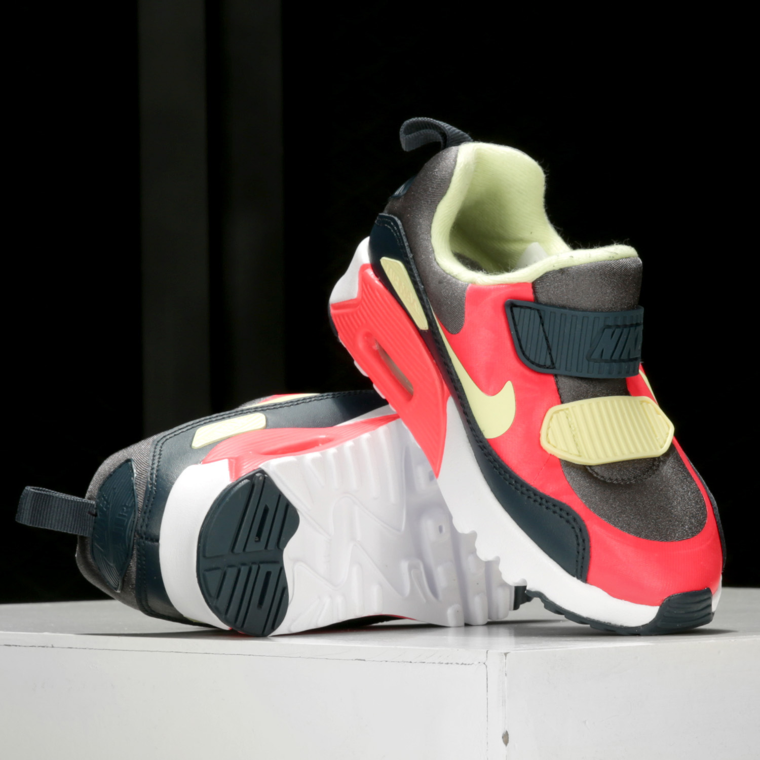 Nike/耐克正品 AIR MAX TINY 90 (PS) 男女幼童休闲运动鞋881927 - 图0