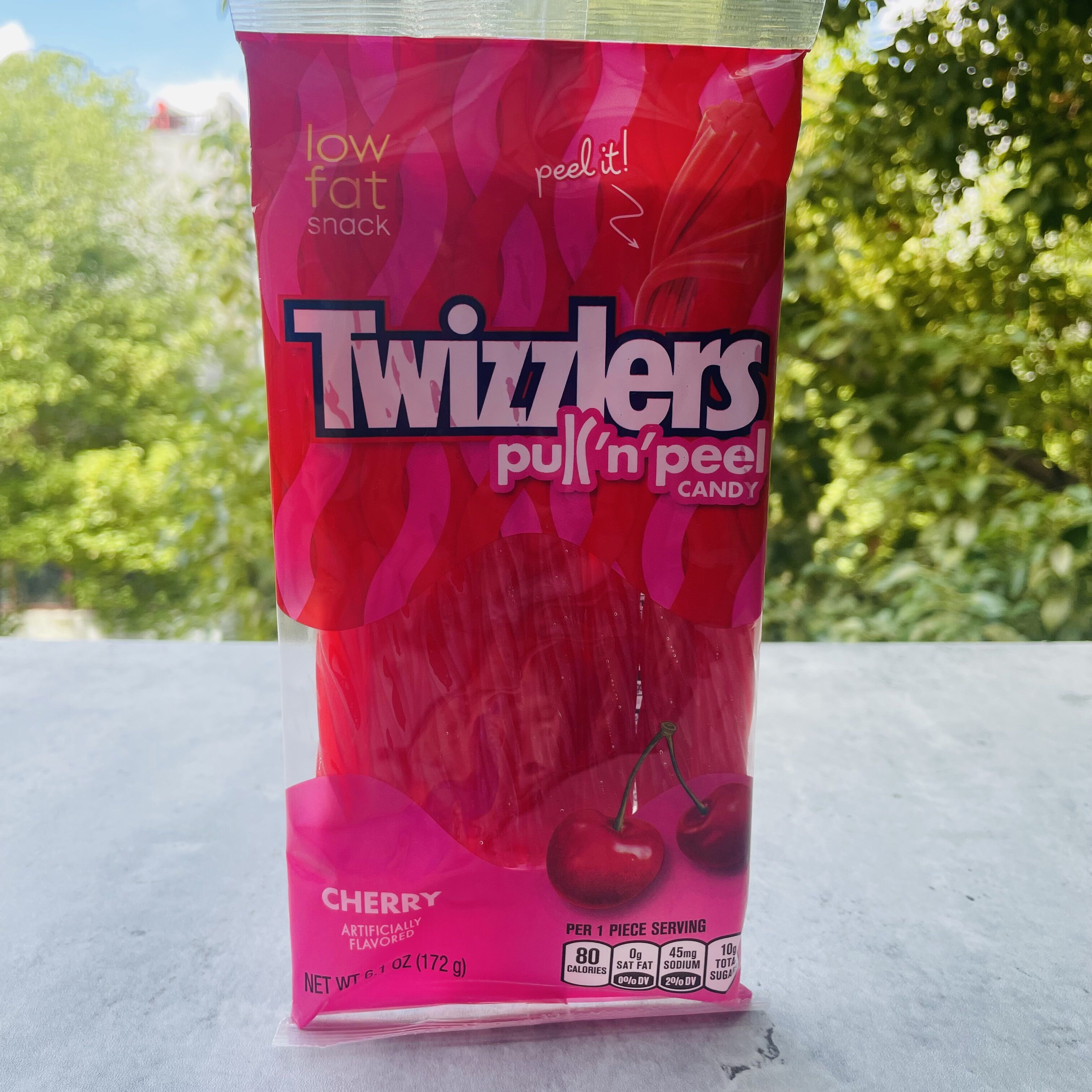 美国多滋乐扭扭糖难吃吸管糖美剧零食Twizzlers Twists詹姆斯同款 - 图0