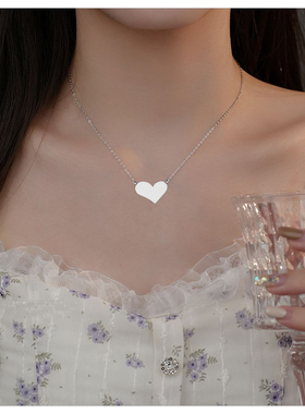 轻奢气质百搭爱心形项链小众设计感精致锁骨链颈链女生水洗不掉色