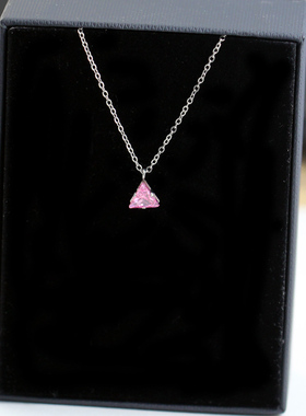 轻奢简约三角星项链不掉色时尚博主简约风复古百搭时髦精致通勤潮