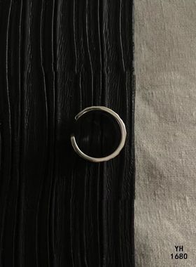 纯银手捏褶皱造型混杂着纹路每个沟壑都会反射出光线 雪花银熟银