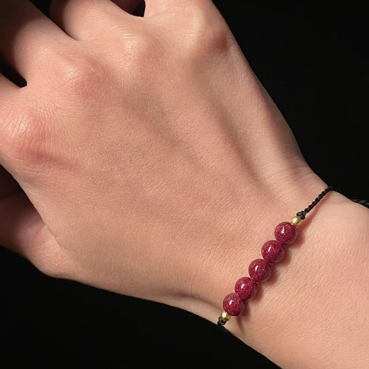 天然原矿朱砂全透晶体砂手绳款本命年红绳送礼手链手串宝宝红绳,淘宝优惠券,粉丝福利购,淘宝优惠卷