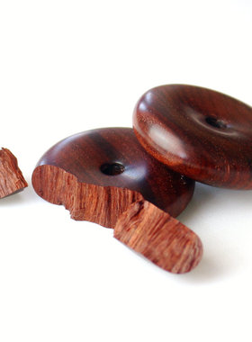 小叶紫檀香木挂坠毛衣链平安扣