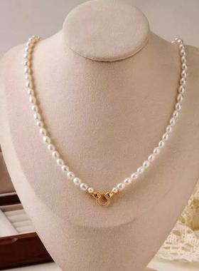 珍珠项链女2025新款高级感轻奢小众毛衣链天然淡水小米珠锁骨颈链