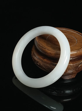 和田玉羊脂白玉手镯  内径56mm   重量56.516克  24121300095