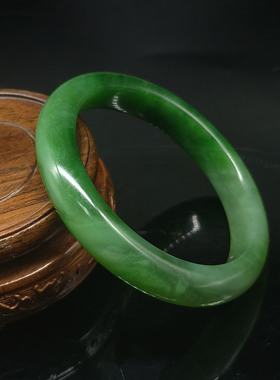 和田玉碧玉手镯   内径58.5mm   重量55.153克 25041500048