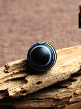 多宝缠丝玛瑙天眼日月背云吊坠