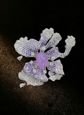 精致满镶优雅胸花紫色花朵胸针女士别针气质百搭锆石配饰大衣装饰