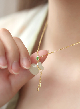 兰术和田玉纯银闪O女项链