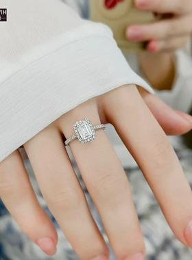 ECETOWIH新款h创意莫桑石方形戒