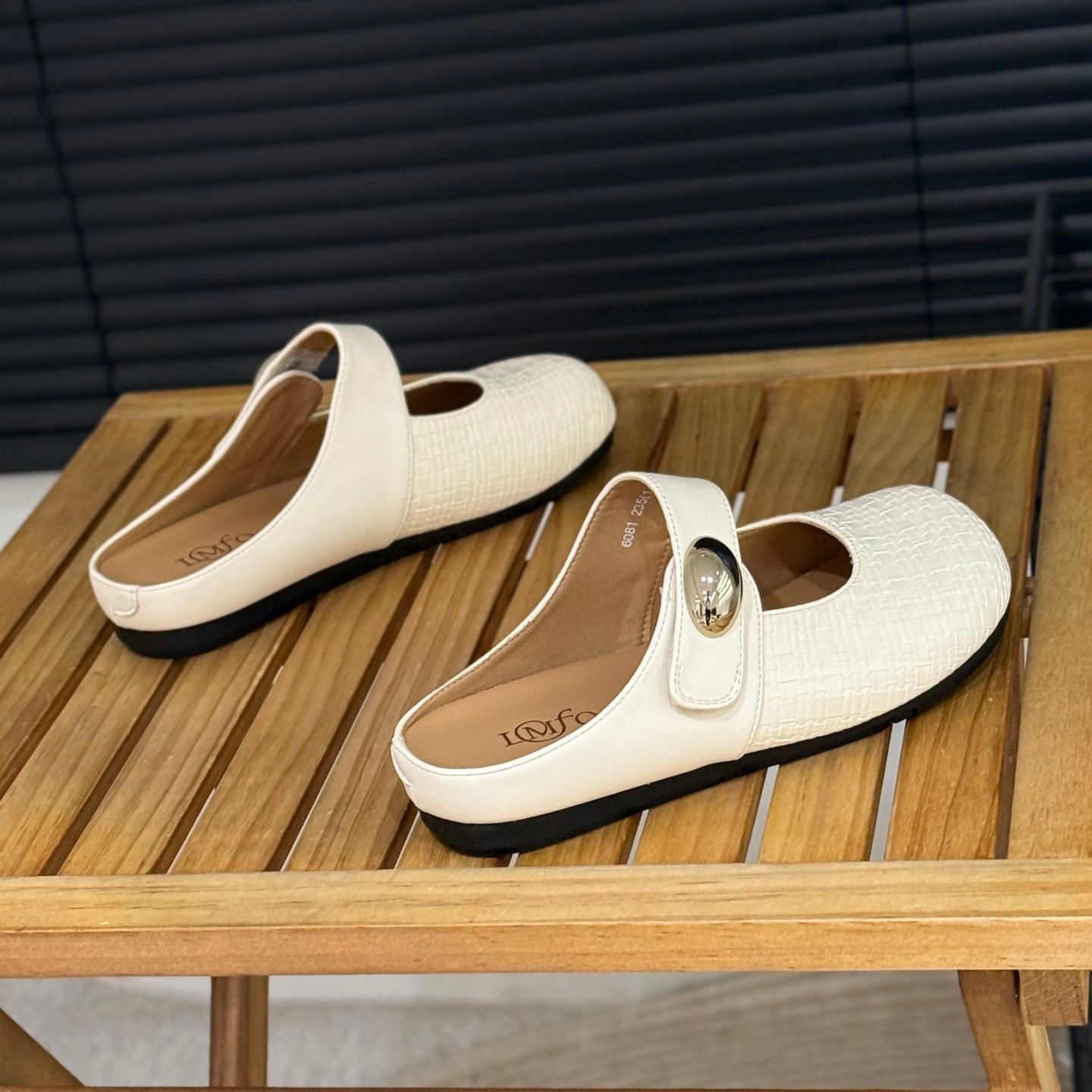 温柔风一脚蹬包头半拖鞋女夏外穿2026年春季新款平底魔术贴懒人拖,淘宝优惠券,粉丝福利购,淘宝优惠卷