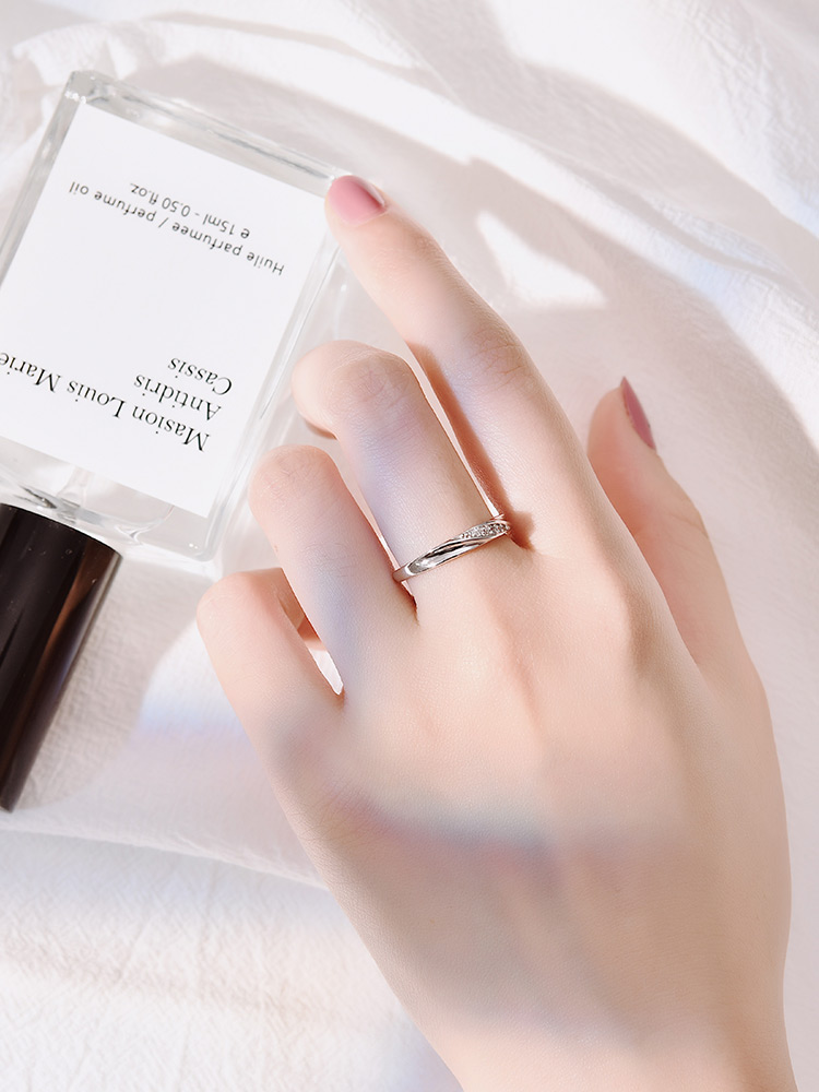 999纯银一对施华洛世奇锆情侣戒指 银千惠戒指/指环