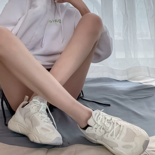 Fila Fila Mars Shoes Мужчины и женские кроссовки 2024 Осень и зима новые спортивные туфли для папы F12MF12W141116