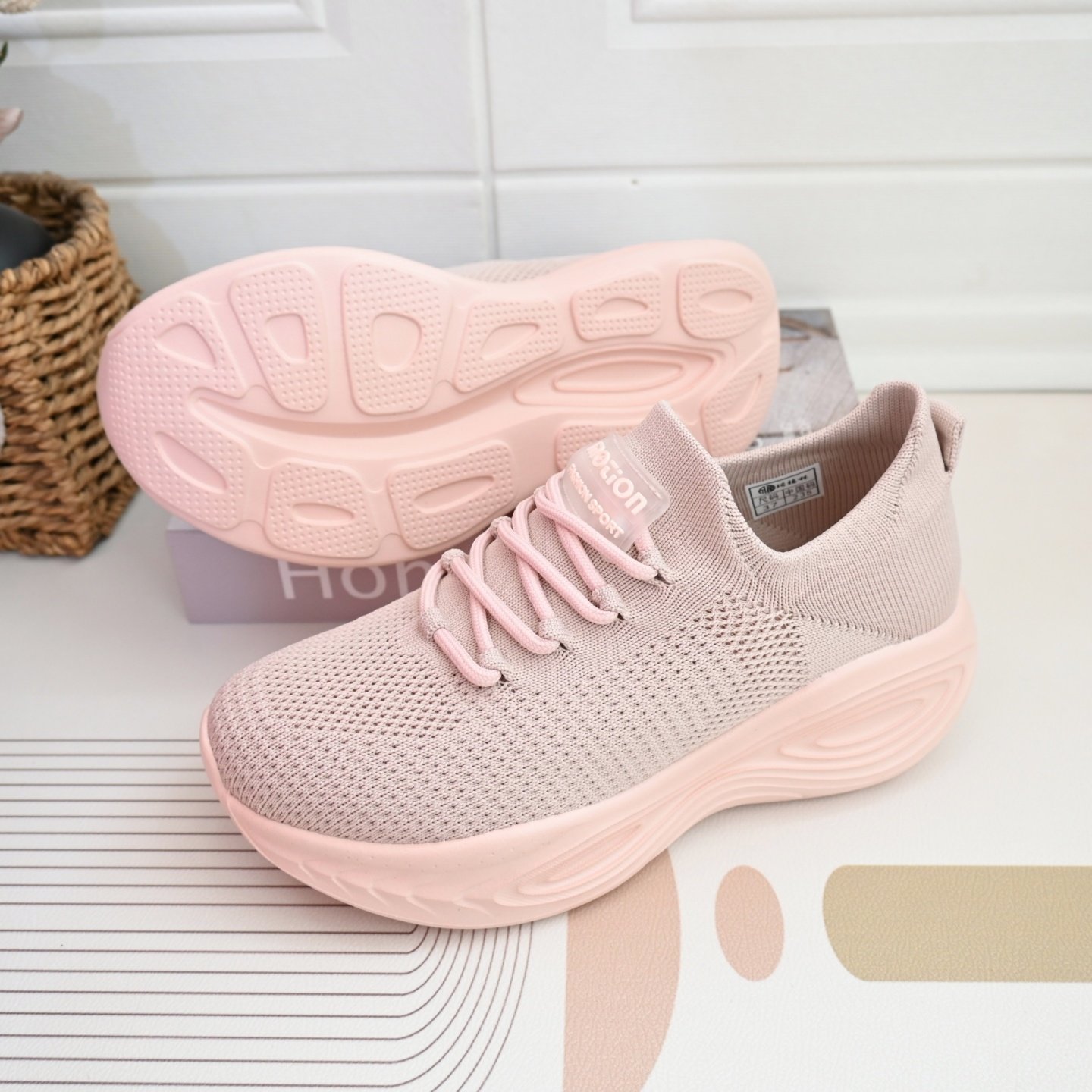 26春季新款老北京透气飞织网面轻便厚底健步舒适休闲妈妈鞋女单鞋,淘宝优惠券,粉丝福利购,淘宝优惠卷