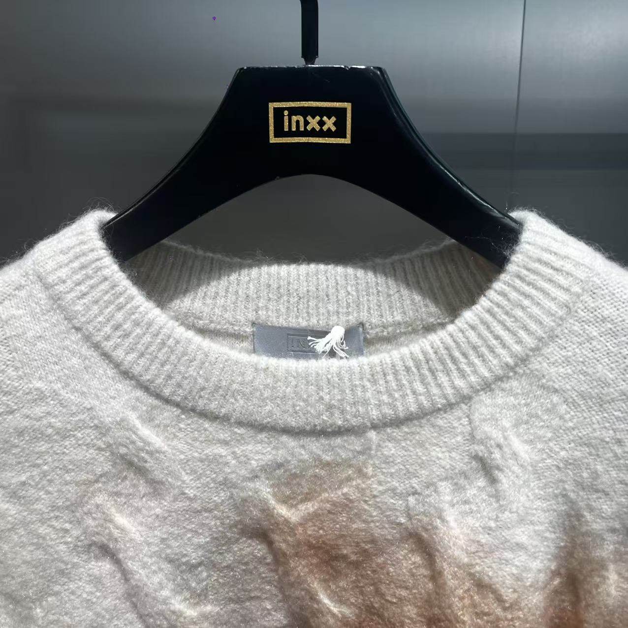 INXX专柜正品 2026春款男女破洞刺绣宽松绞花针织衫 XSG1060009,淘宝优惠券,粉丝福利购,淘宝优惠卷