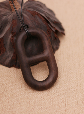 复古做旧木质猪鼻子吊坠项链