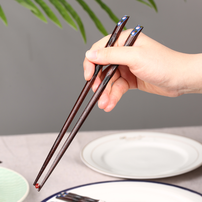 高档家用实木筷子情侣分餐创意工艺筷精美图案防霉防滑高颜值出口