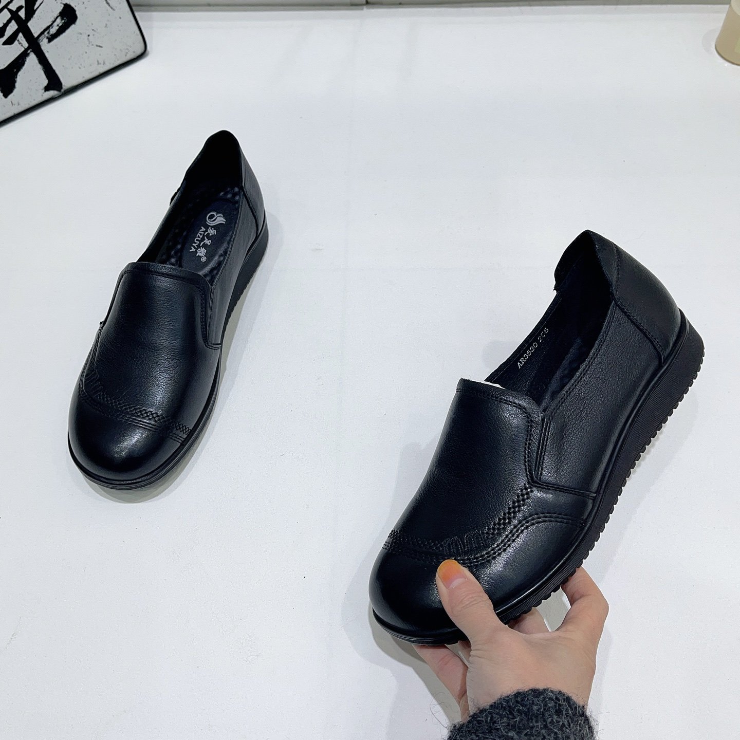 休闲真皮大码女鞋40-43码深口单鞋女真皮软底舒适平跟妈妈鞋42,淘宝优惠券,粉丝福利购,淘宝优惠卷