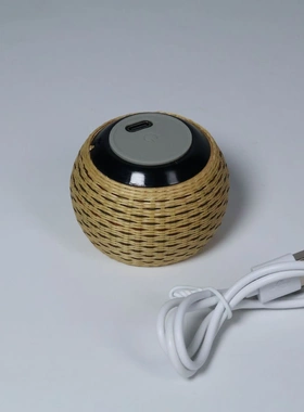 竹简茶韵镂空纹手工竹编小音箱