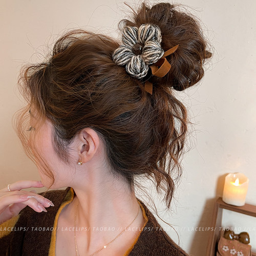 毛线花朵蝴蝶结发圈女高级感慵懒风扎丸子头发绳复古头绳秋冬发饰 - 图1