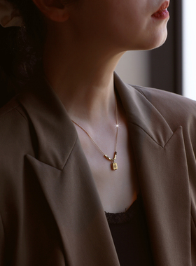 ZOXI不掉色福牌碎金子项链礼物女