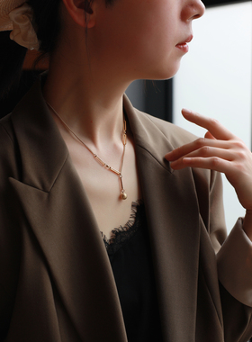 ZOXI轻奢高级磨砂金吸钱球球项链新款2024爆款竹节锁骨链女款夏天