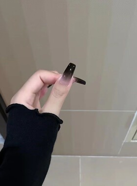 秋冬黑色渐变显白纯手工穿戴甲