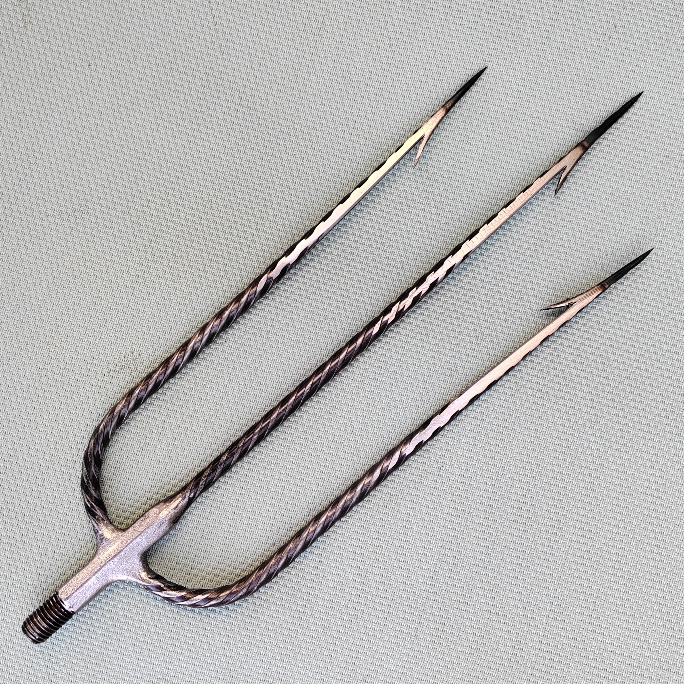 桩芯钢鱼叉头钢叉老式弹簧钢鱼叉排叉大倒刺鱼叉头手工鱼叉不跑鱼,淘宝优惠券,粉丝福利购,淘宝优惠卷