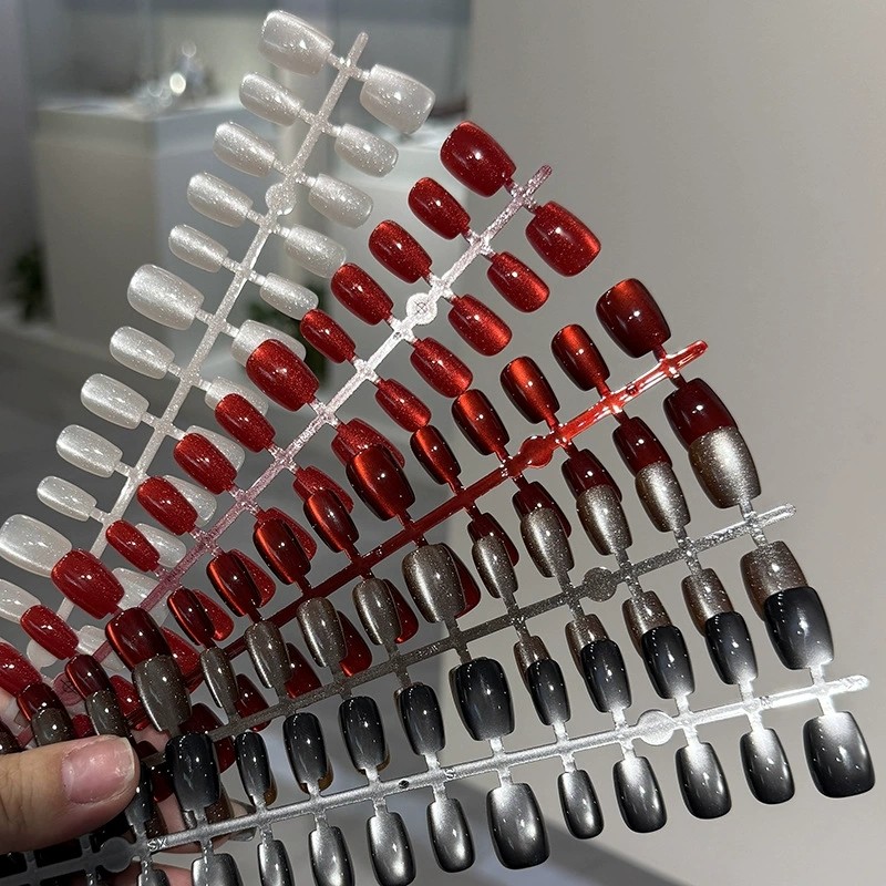 持续上新 30片分码穿戴甲系列中方法式猫眼渐变纯色高级感假指甲,淘宝优惠券,粉丝福利购,淘宝优惠卷