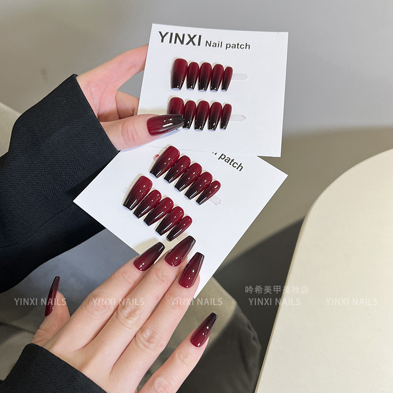 黑红渐变色穿戴甲中长款梯形秋冬新款显白新年网红爆款高级感甲片,淘宝优惠券,粉丝福利购,淘宝优惠卷