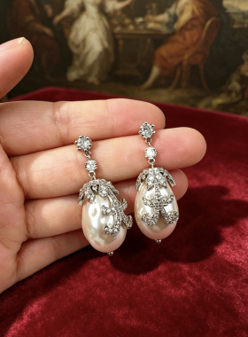 中古风复古宫廷风高级镀白金镶钻仿珍珠耳钉925银针仿巴洛克珍珠
