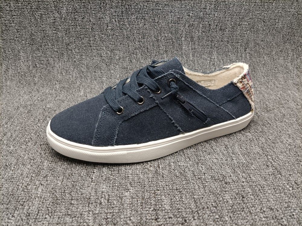 秋冬夹棉 宽脚福音情侣鞋 外贸原单大码系带 保暖平底帆布鞋,淘宝优惠券,粉丝福利购,淘宝优惠卷