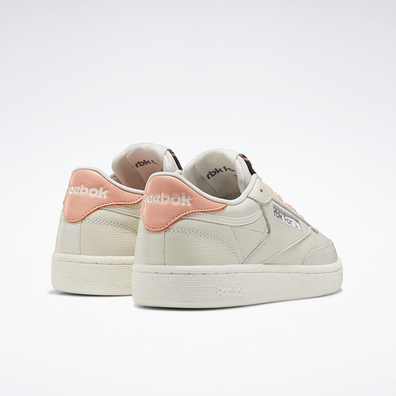  reebok板鞋/休闲鞋